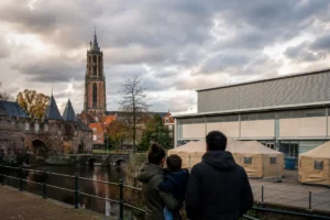 Amersfoort wacht af op verzoek opvang asielzoekers, sporthallen liever niet gebruiken