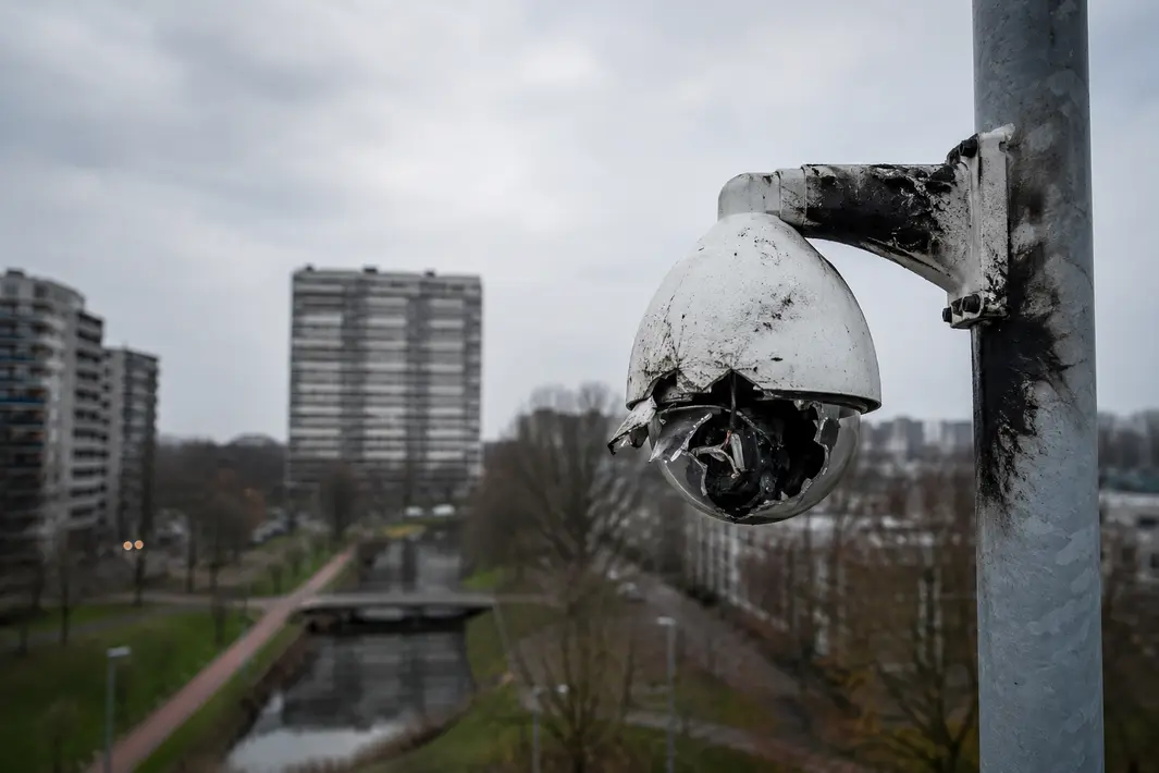 Explosieven richten schade aan gemeentelijke camera’s in Overvecht