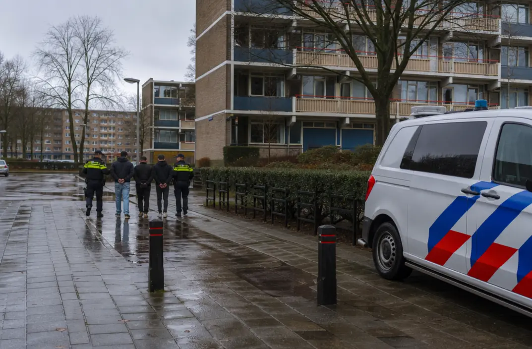 Vier Personen Aangehouden na Incidenten in Overvecht